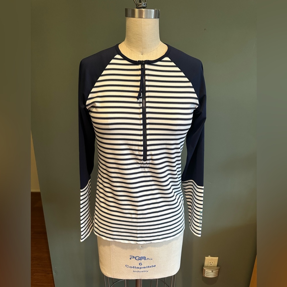 Carve Designs Kona Rashguard Size Small